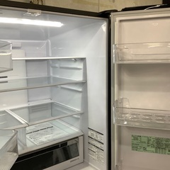 Hitachi 6ドア冷蔵庫 入荷いたしました！