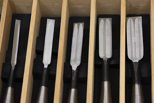 在銘 のみ 彦正 ノミ 鑿 三枚裏 三ツ裏 ケース付 セット (HD1479kxwY) 在銘 のみ 彦正 ノミ 鑿 三枚裏 三ツ裏 ケース付 セット (