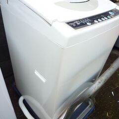 日立全自動洗濯機６K（NW-60M)00年製