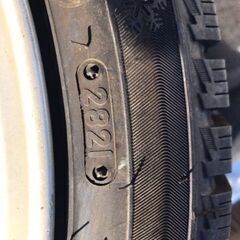 取付に行きます。ほぼ新品スタッドレスタイヤ＋アルミセット　215/45-17インチ　