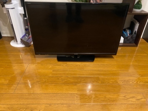 AQUOS 32型　テレビ