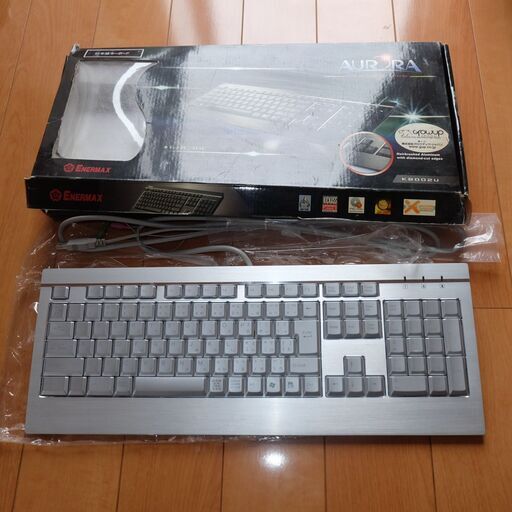 ほぼ未使用 Enermax アルミヘアライン加工高級キーボード Aurora オーロラ KB002U USB パンタグラフ シルバー 銀