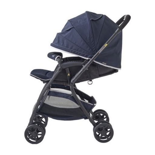 決まりました 新品ベビーカー デ・ヨーネ レジェ e NAVY 西松屋