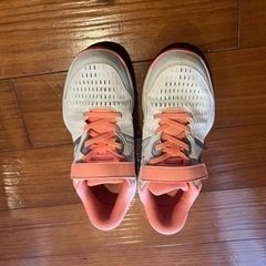 【確定】値下‼️👟ニューバランス22cm👟テニス🏸