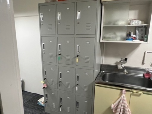 ロッカー備品格安