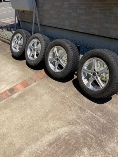 ブリヂストンブリザックBRIDGESTONE BLIZZAK DM-V2 225/65R17