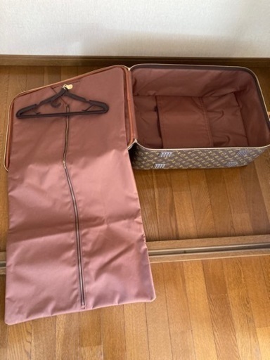 ヴィトンのトランク ギャランティカード無し