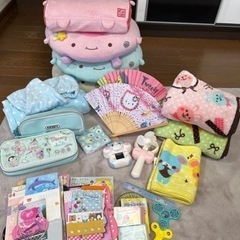 クッション 枕 膝掛け 筆箱などなど女の子グッズ