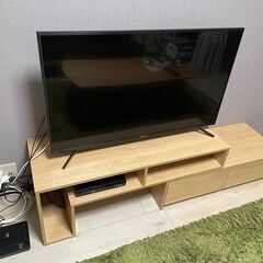 ②43V型液晶テレビ　テレビ台他（Fire TV stick付）