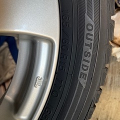 スズキ純正アルミホイールとスタッドレスタイヤとカバー付4セット