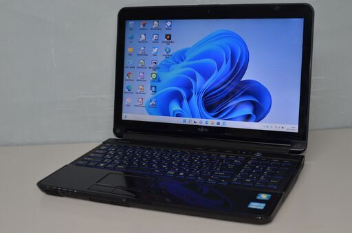 最新Windows11+office 新品爆速SSD256GB 富士通 LIFEBOOK AH77/G i7-2670QM/メモリ8GB/15.6インチ/ブルーレイ/USB3.0/カメラ/便利なソフト