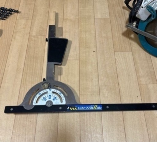 マキタ マルノコとマルノコガイドのセット