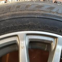 スタッドレスタイヤ　アルミホイール　15インチ　バリ山