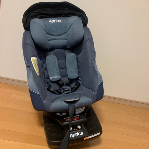 Aprica チャイルドシート