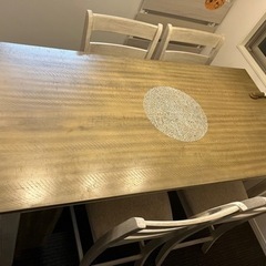 海外製ダイニングテーブルセット(椅子4脚付き)