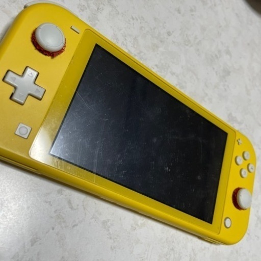 値下げ中　Switch ライト黄色