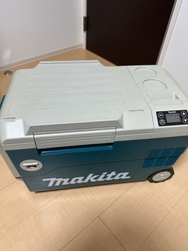 マキタmakita充電式保冷温庫　マキタ冷蔵庫