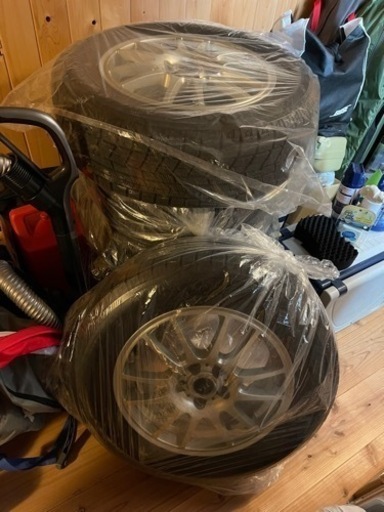 2018年製ホイール付きスタッドレスタイヤ 195/65R15 4本セット プリウス等
