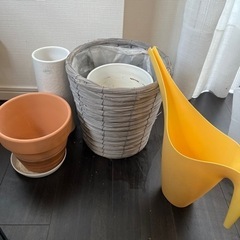 植木鉢、植木入れ、花瓶、IKEAジョウロ