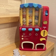 無料！知育玩具TOMY ディズニー自販機