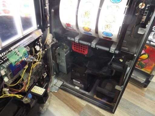 パチスロ実機 ユニバーサル 5号機 緑ドン VIVA! 情熱南米編 スロット台