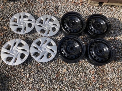 値下げ！【新品】新型アクア 純正ホイールとホイールキャップ