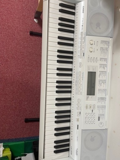 電子ピアノCASIO LK-208 白 (はやと) 小林の鍵盤楽器、ピアノの中古あげます・譲ります｜ジモティーで不用品の処分
