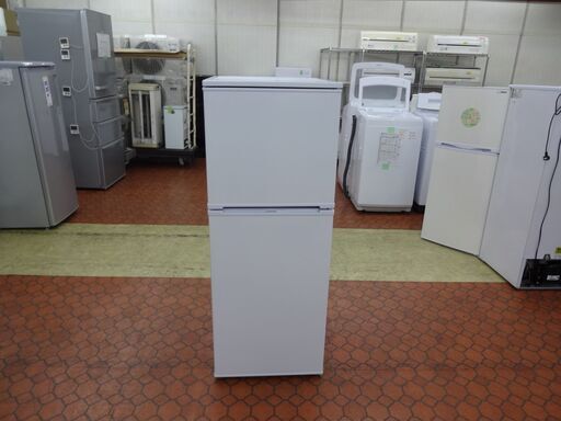 ID 087866　冷蔵庫２ドア吉井電機　139L　２０２２年製　AR-131