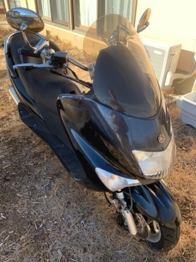 マジェスティ125部品取り車両取り引き相手決まりました。 マジェスティ125部品取り車両取り引き相手決まりました。