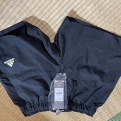 メンズ　adidas  Mサイズ