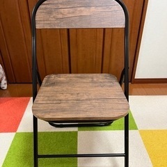 パイプ椅子　木目調　ほぼ未使用