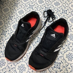 adidas シューズ