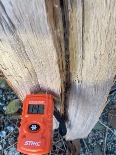 薪 広葉樹カシ100% 水分率14％