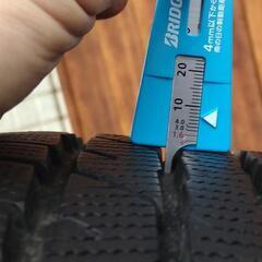 バリ山スタッドレスタイヤ、ホイール
４本セット      