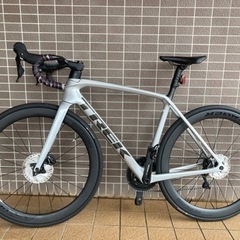 美品！TREK EMONDA SL5 2022年モデル　カーボンディープホイール