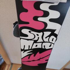 SALOMONの新品のスノボの板