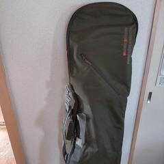 SALOMONの新品のスノボの板