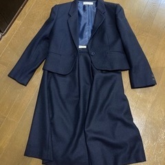 【決まりました】ニューヨーカー9号　紺色スーツ