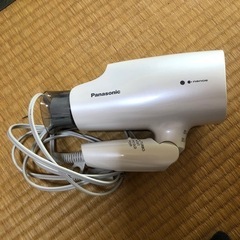 Panasonic ナノケア　ドライヤー　EH-CNA5A