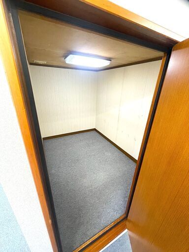 1月倉庫整理セール！！旧式カワイナサール3.4畳 防音室 -35db、静岡