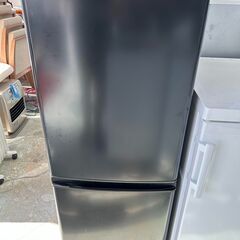 高年式　三菱　146L　2ドア冷蔵庫　2022年製　　リサイクルショップ宮崎屋住吉店　22.12.31　ｙ 高年式 三菱 146L 2ドア冷蔵庫 2022年製 リサイクルショップ宮崎屋住吉