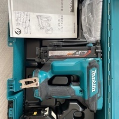 マキタ 充電式タッカ ST421DZK