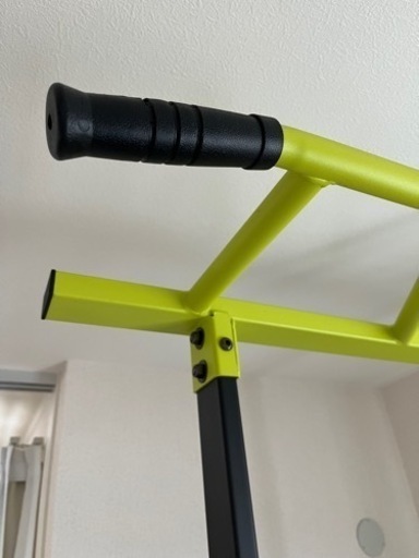 懸垂、ぶら下がり健康器具