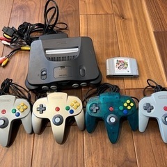 NINTENDO64本体、コントローラー4つ、大乱闘スマッシュブ...