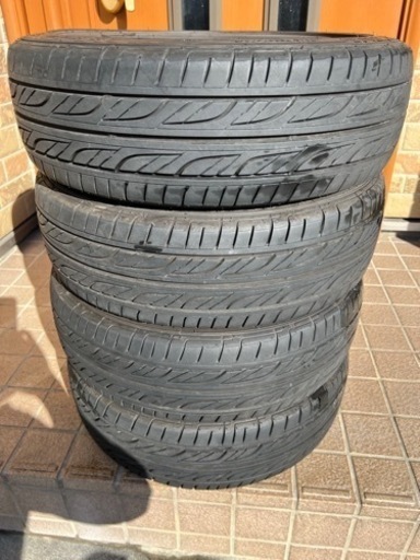大人も着やすいシンプルファッション 165/55R15 グッドイヤー 165