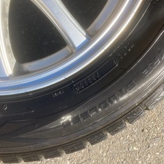 スタッドレスタイヤホイル付き4本　