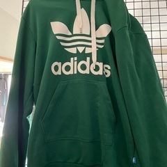 adidasパーカー 男女どちらでも可