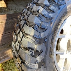 BFグットリッチKM3＋16×8J 5H PCD150 ホイール付