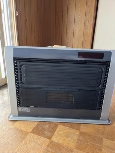 ストーブアグレシオ\u0026灯油缶90ℓ