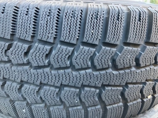 ましゅまろページ ②スタッドレスタイヤ PIRELLI アイスコントロール215/55/R17